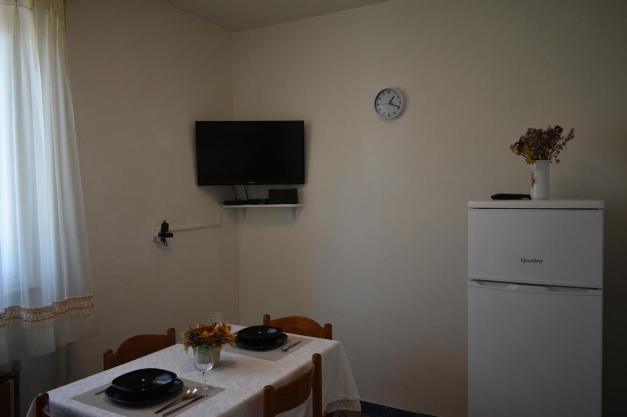 Apartmani Grejs 라빈 외부 사진